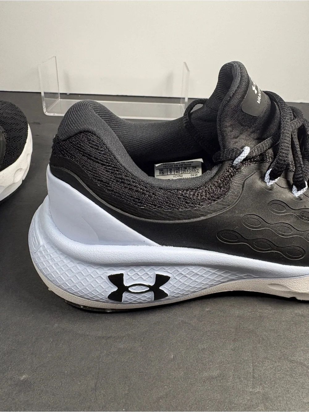 Under Armour Charged Vantage Black&White Women's Athletic Running Shoes S-8.5 - Picture 6 of 11
